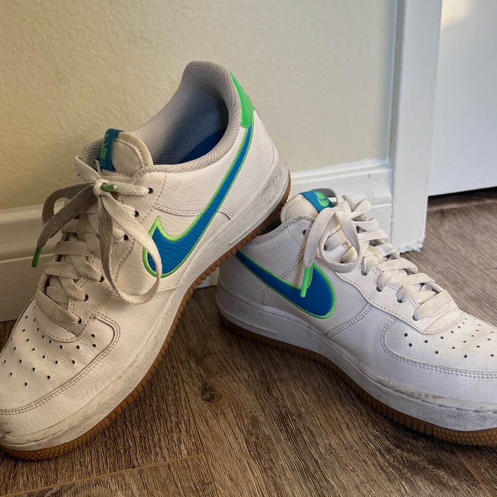 Nike Air Force 1 Low White Poison Green Photo Blue Gum W8